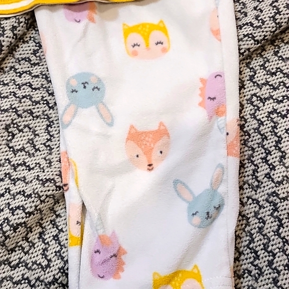 Set of 2 Carter's Fleece Pajamas Size 2 - Picture 5 of 6